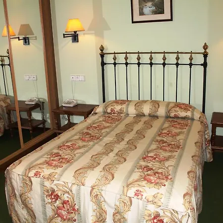 Hotel Anexo Infantes Santillana del Mar